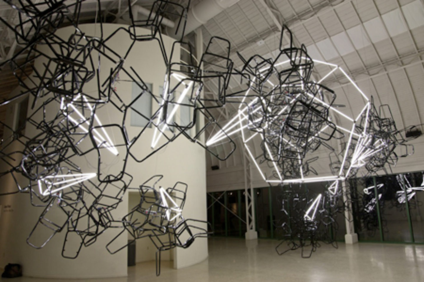 Укладка проводов. Инсталляция слезы. Инсталляция кабеля. Кабель менеджмент в серверной. 6.