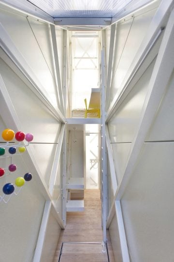 Keret_House02