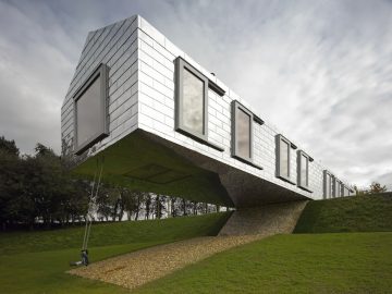 Balancing Barn Suffolk - Living architecture -MDRV ARCHITECTS -Copyright Edmund Sumner CREDIT REQUIRED IN ALL USE