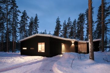 House Kettukallio in Hirvensalmi, Finland designed by Playa Architects.