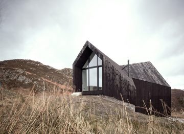 CAMUSDARACH SANDS_House_Raw_01