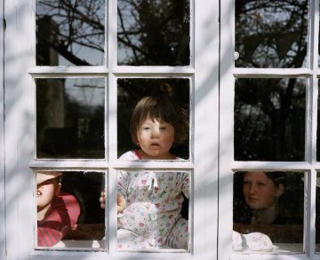 Sian_Davey_Finding_Alice_10