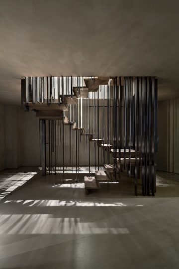 Storage_Milano_Staircase_01