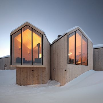 HideAndSeek_SplitVIewCabinMountinLodge_ReiulfRamstadArkitekter