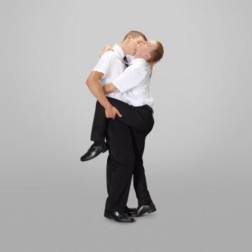 Can mormon missionaries hug?
