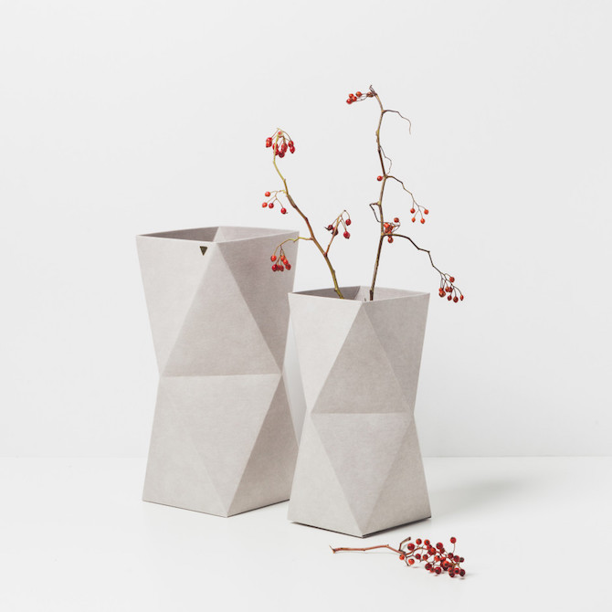 Origami-Inspired-KAMI-Vases-940x940