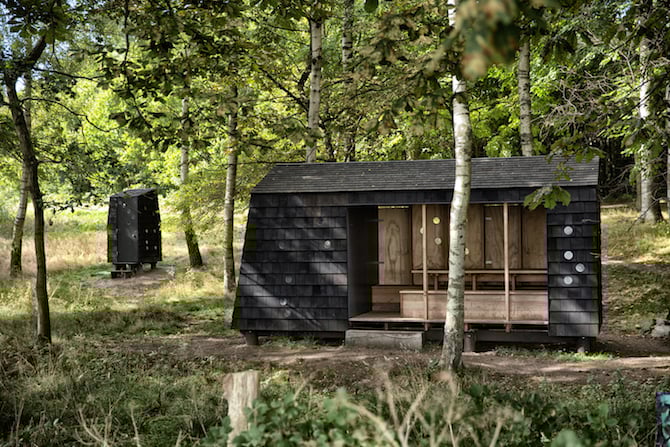 LUMO Arkitekter Shelters Blå Støttepunkter i det Sydfynske Øhav omfatter opførelsen af 47 shelters placeret på 17 forskellige lokaliteter fordelt i de fire sydfynske kommuner: Faaborg Midtfyn, Svendborg, Ærø og Langeland Kommune. 47 shelters, 5 typer: skrubben- havtasken-stenbideren-hornfisken-ålekvabben, 17 lokaliteter