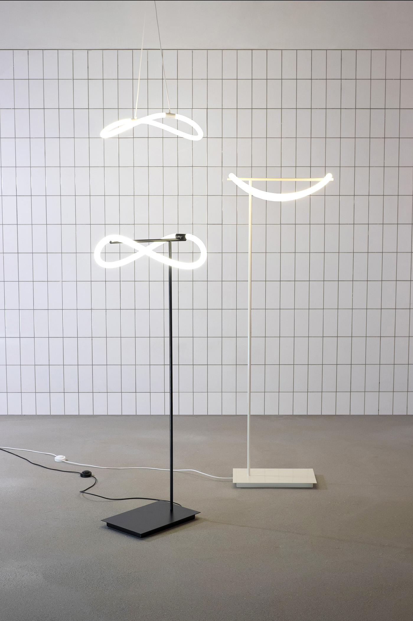 Loopd Light Looped LED Lamps By Studio Truly Truly - IGNANT