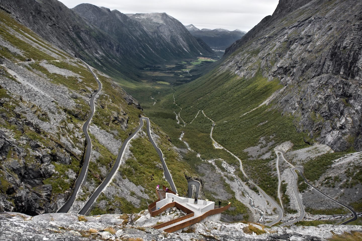 top10viewpoints_reifulramstadarkitekter_Trollstigen_fjellstue-44∏Diephotodesigner.de