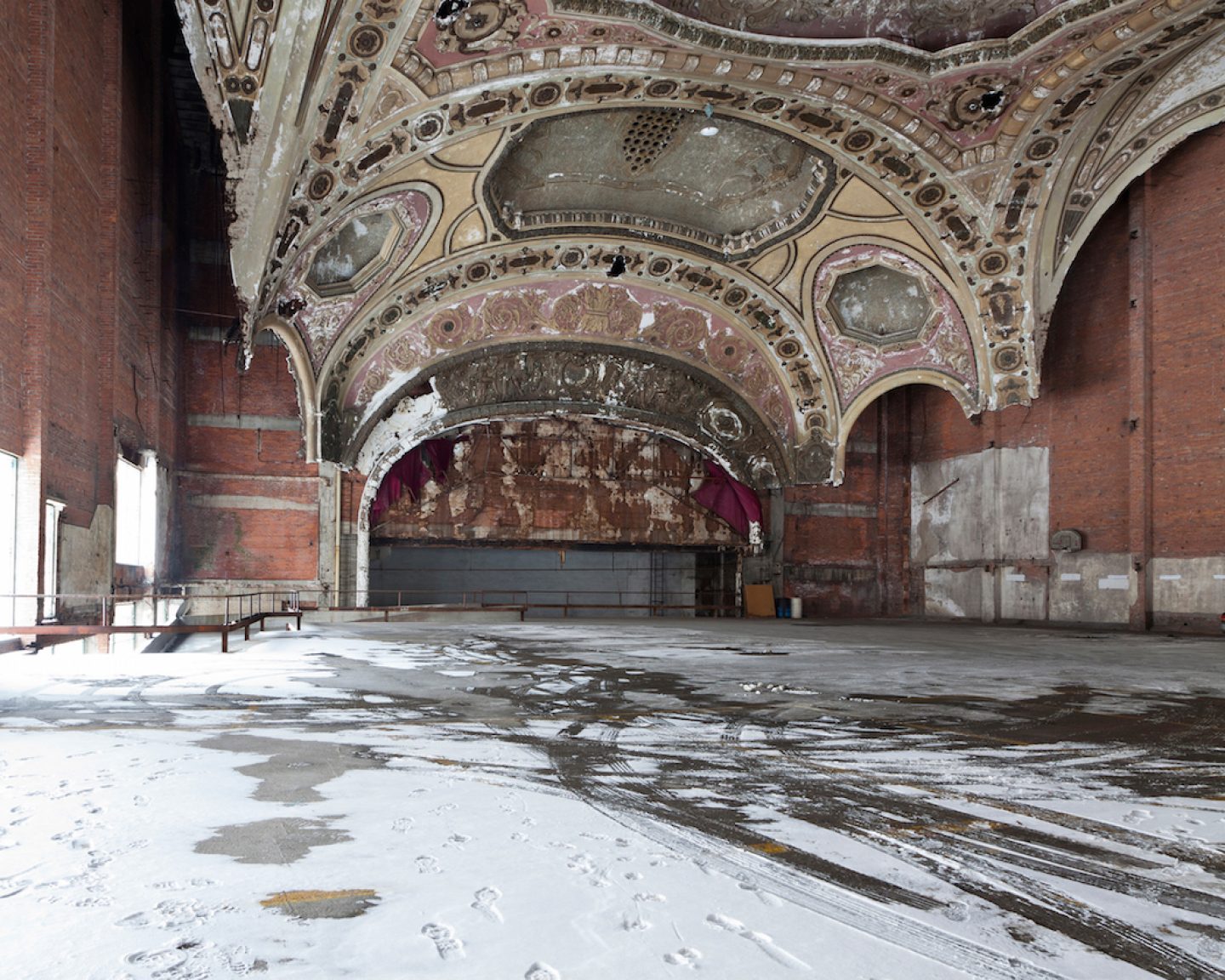 JenniferGarza-Cuen 9_photography - Parking Structure, Detroit, MI