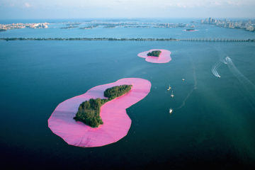 christo_surrounded-islands_art_pre