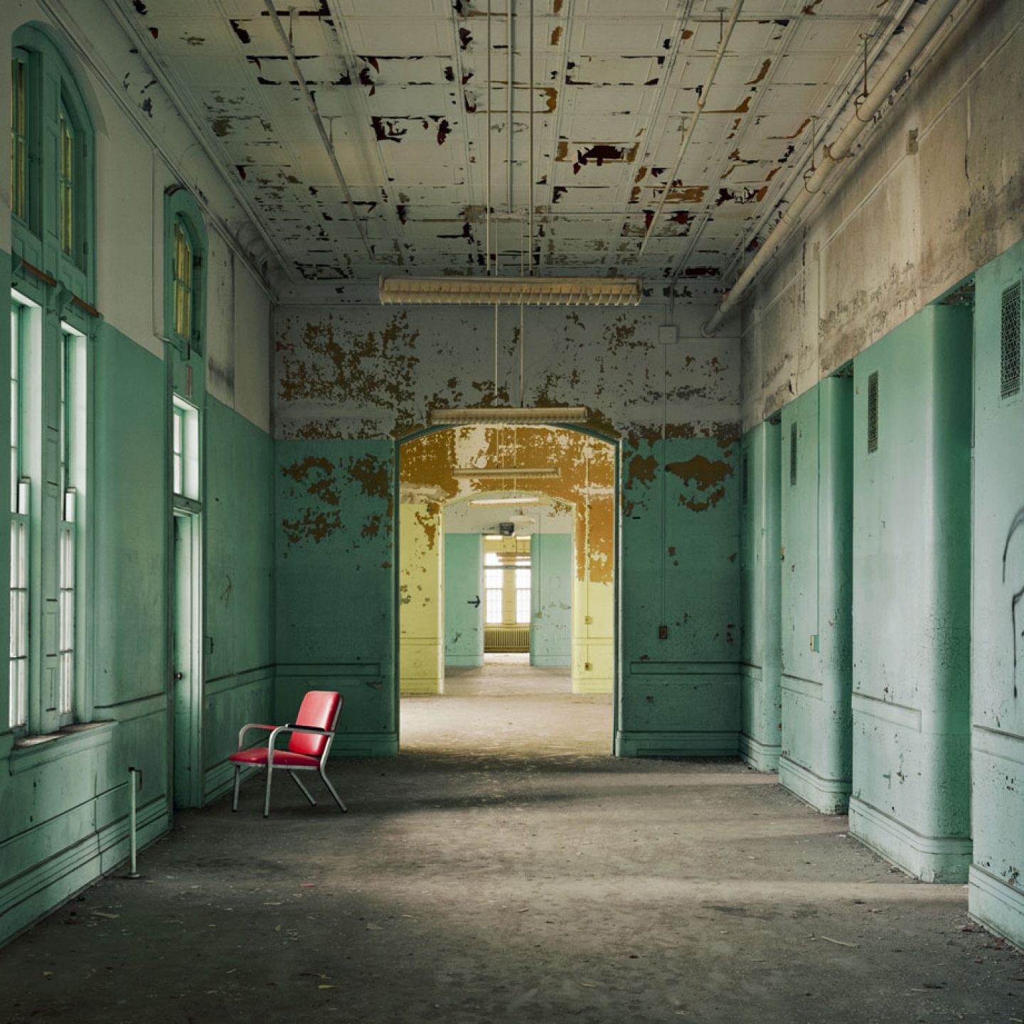 Asylum: Inside the Closed World of State Mental Hospitals