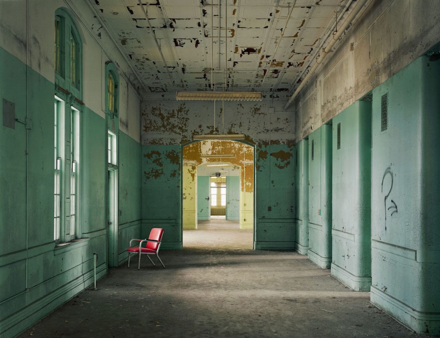 Asylum: Inside the Closed World of State Mental Hospitals