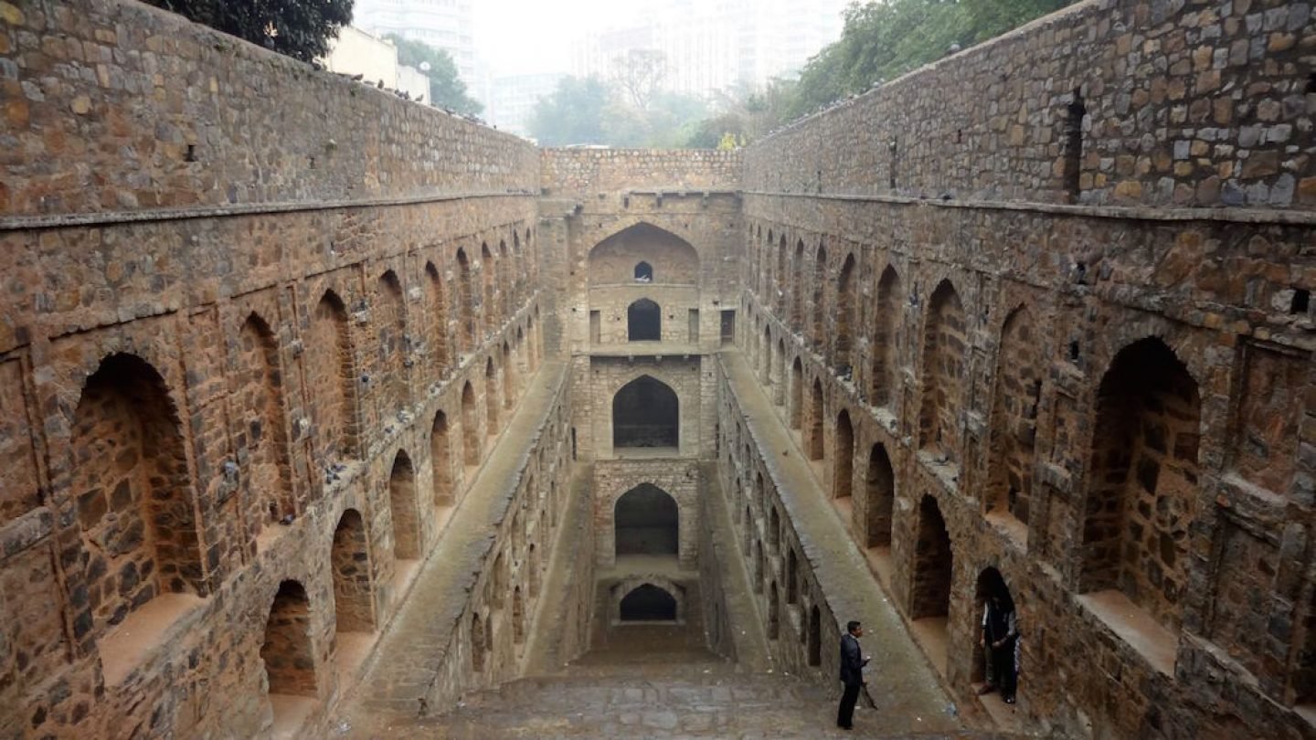 6.stepwells_agrasen-ki-baoli