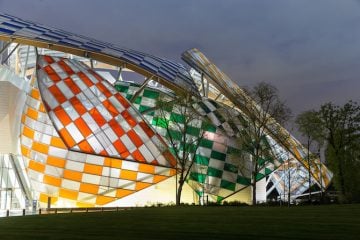 Daniel Buren Morphs Louis Vuitton Foundation Into 'The Observatory of  Light' - The New York Times