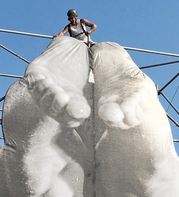 JR-high-jump-flying-rio-de-janeiro-brazil-art-installation-designboom-07