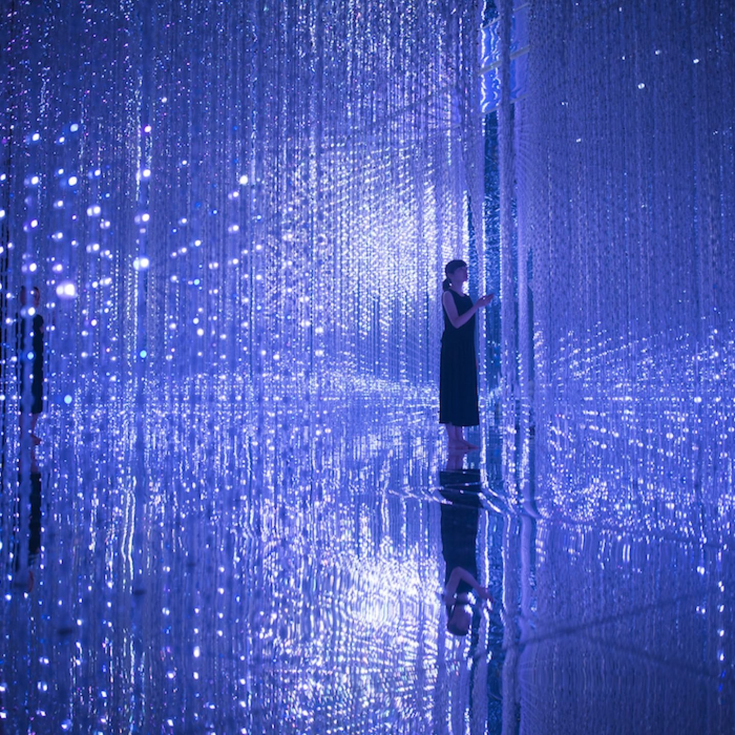 TeamLab_Art_ through the Crystal Universe_16