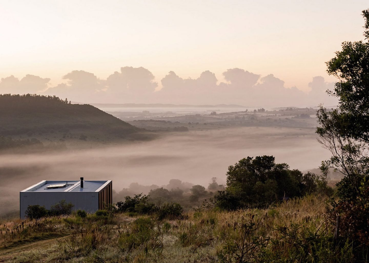 retreat-in-finca-aguy-mapa-prefabricated-housing-uraguay_dezeen_1568_10