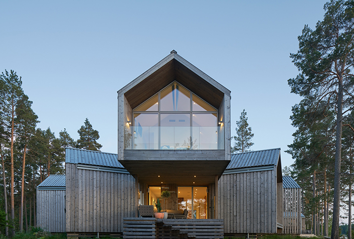 A Swedish Villa Facing The Lake - IGNANT