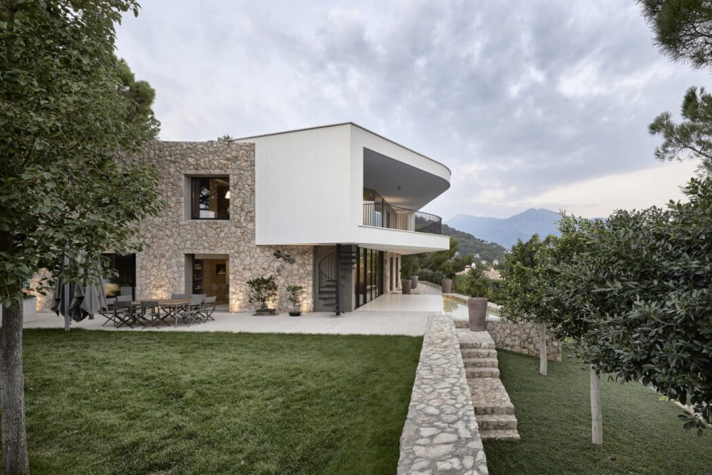 001-villa-la-madone-a2cm-1050x700