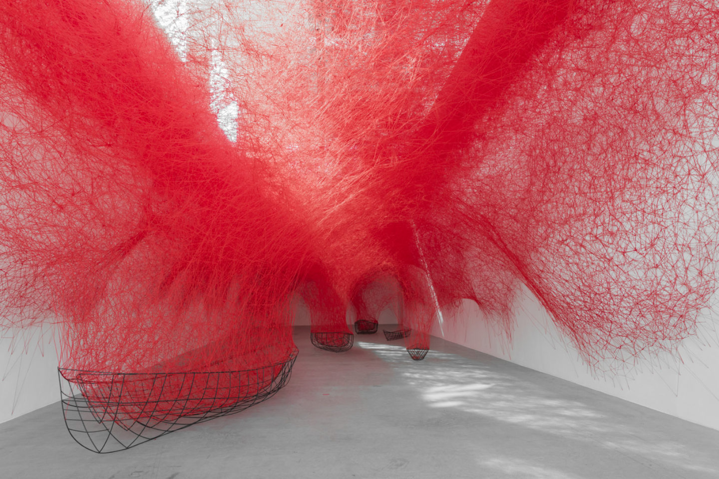 02_chiharu_shiota_uncertain_journey_berlin_ignant_clemens_poloczek-10