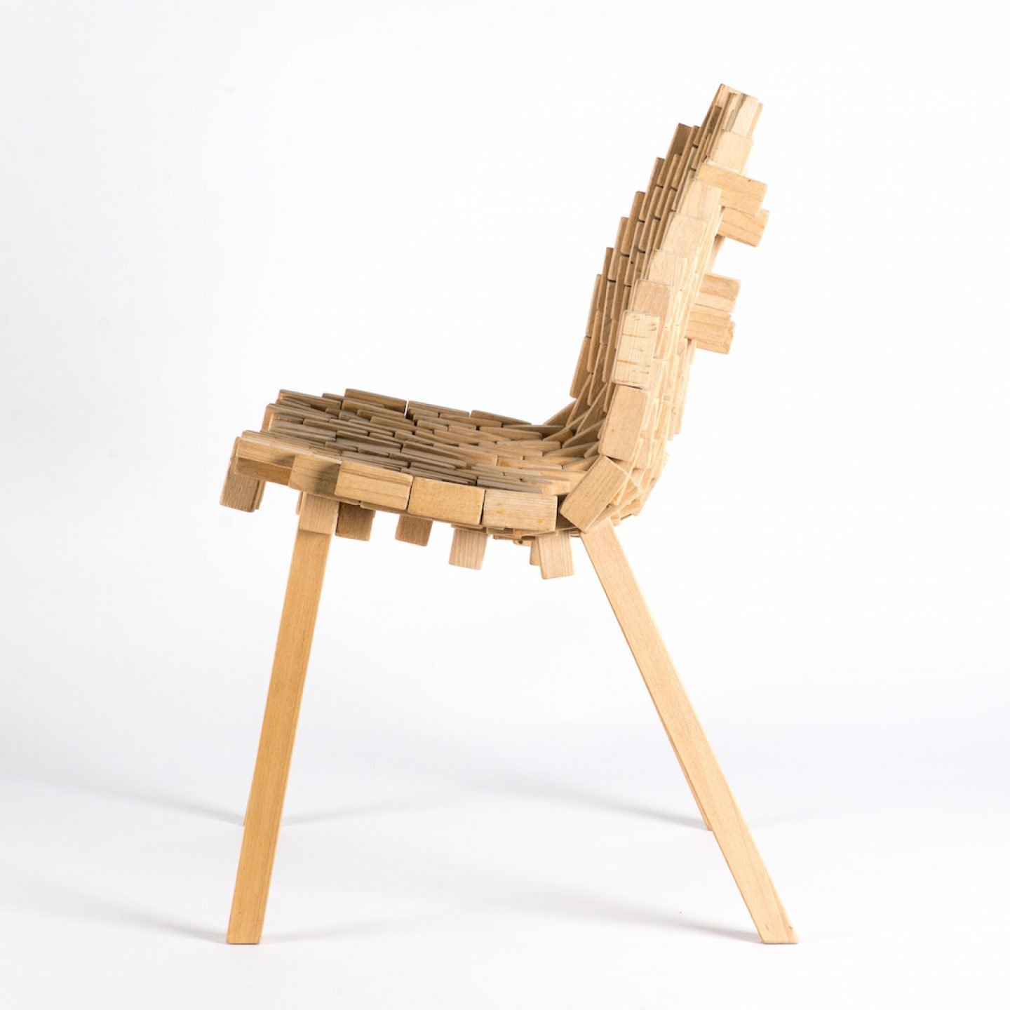 Bricks-chair-01