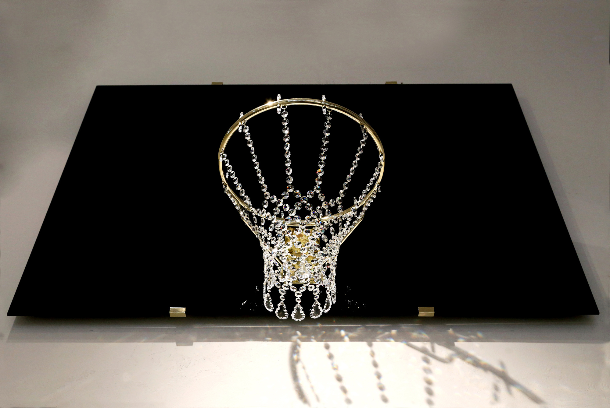 2016-12-01_584022da90ff0_Lukas_Houdek_basketballchandelier.l.jpg