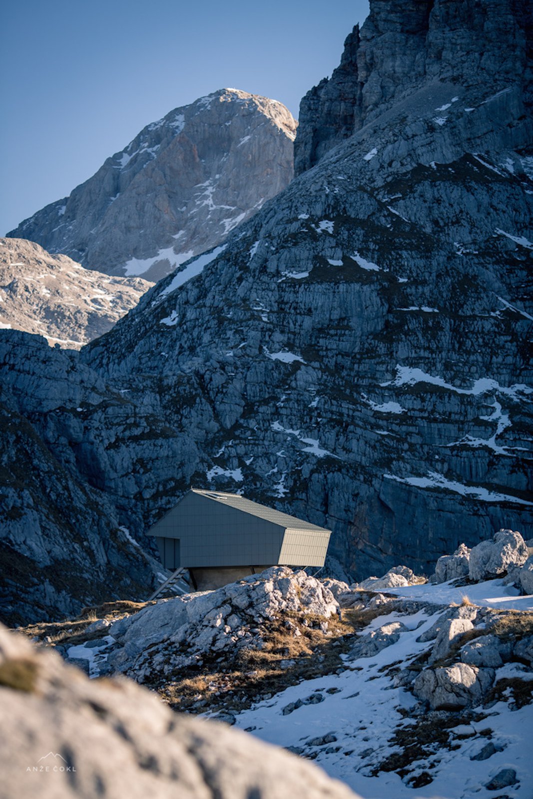 architecture_alpineshelter_bivaknaprehodavcih_premicaarchitects_1