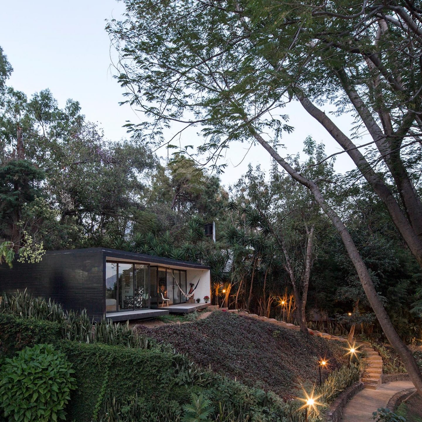 header_architecture_thetepoztlanlounge_candavalsolamorales_09