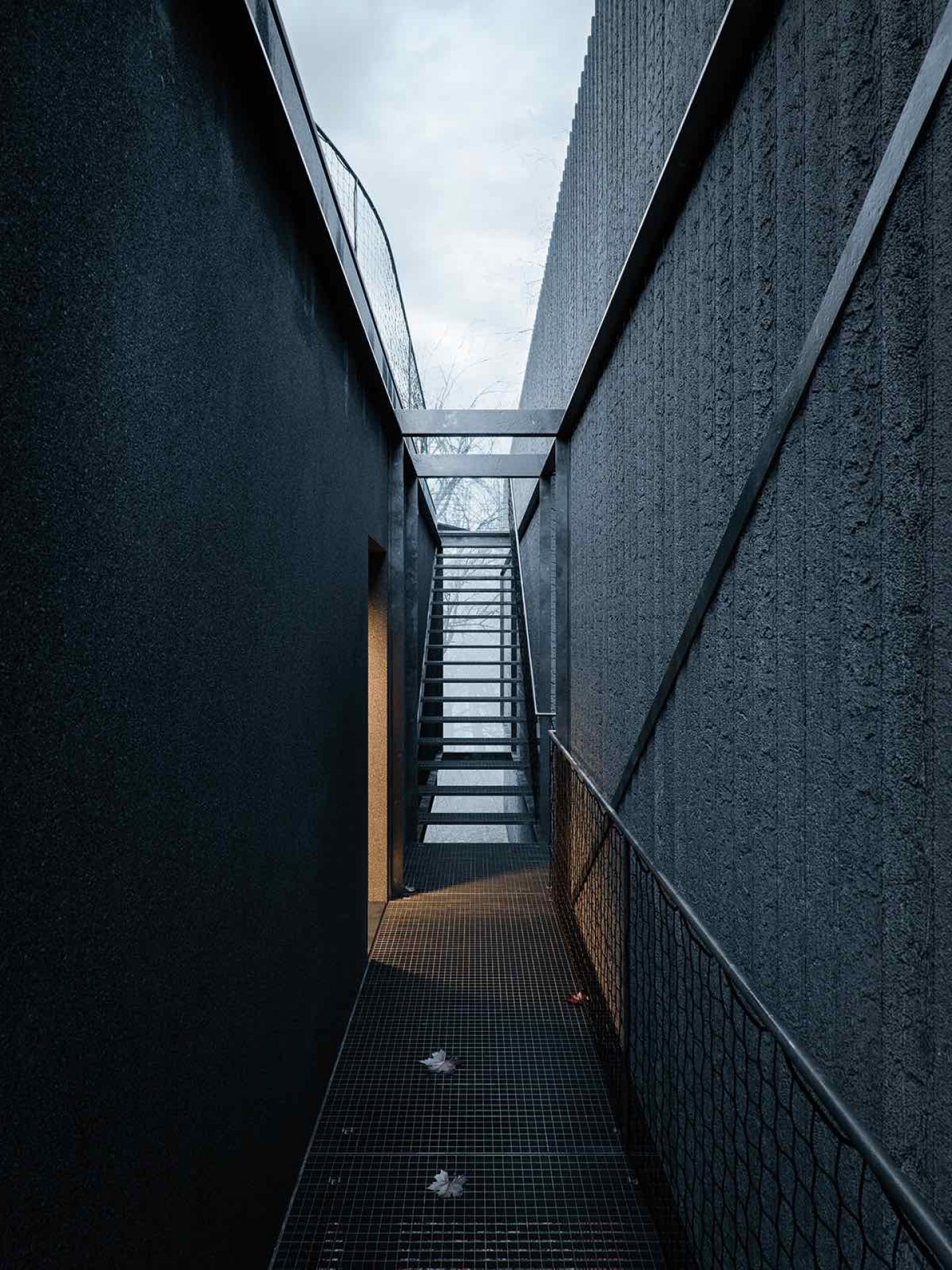 architecture_wojr_maskhouse_03