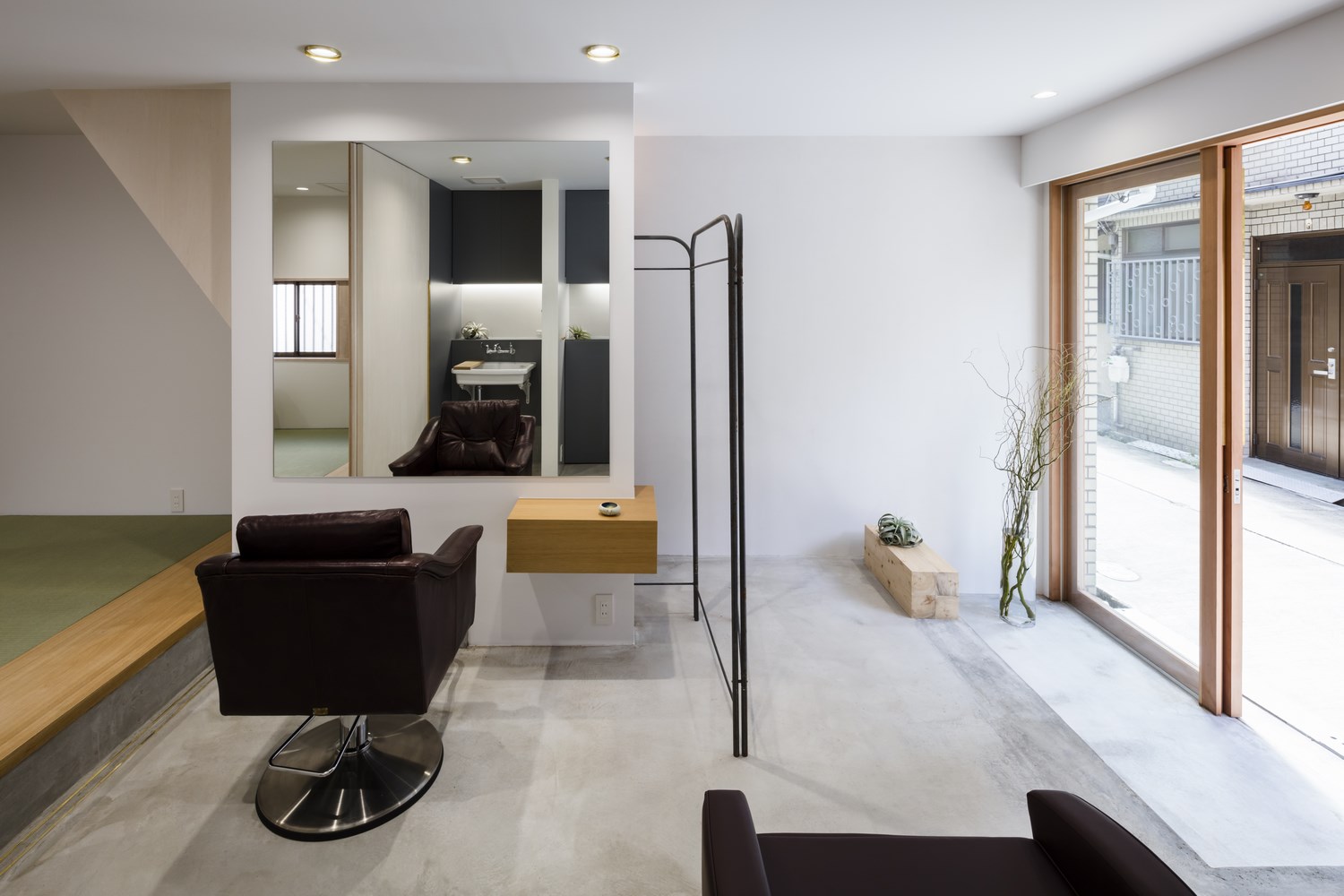 Nakazaki Hair Salon · Osaka, Japan IGNANT