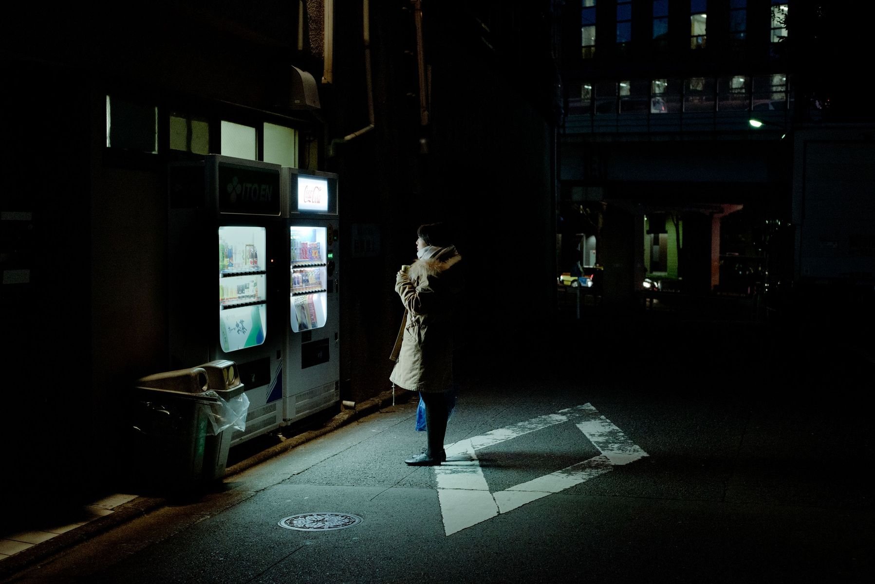 Vending Machines Of Tokyo By Luke Barrett