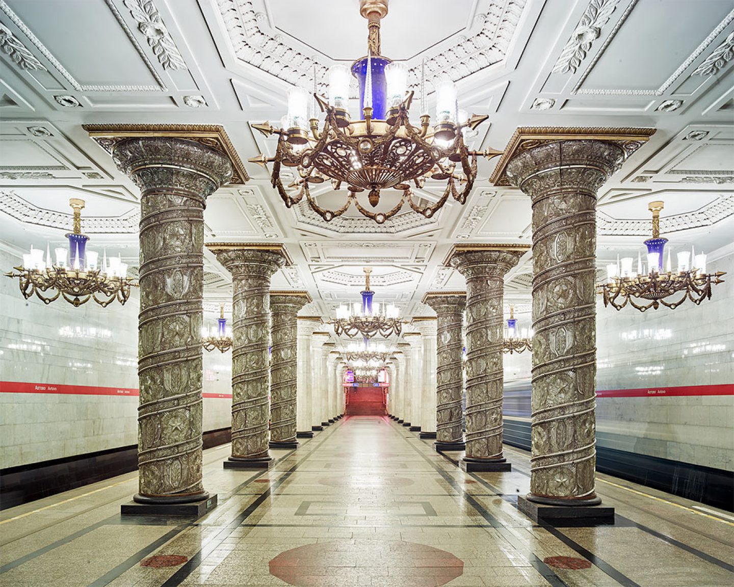 Photography_Moscow_Stunning_Underground_Network_David_Burdeny 11