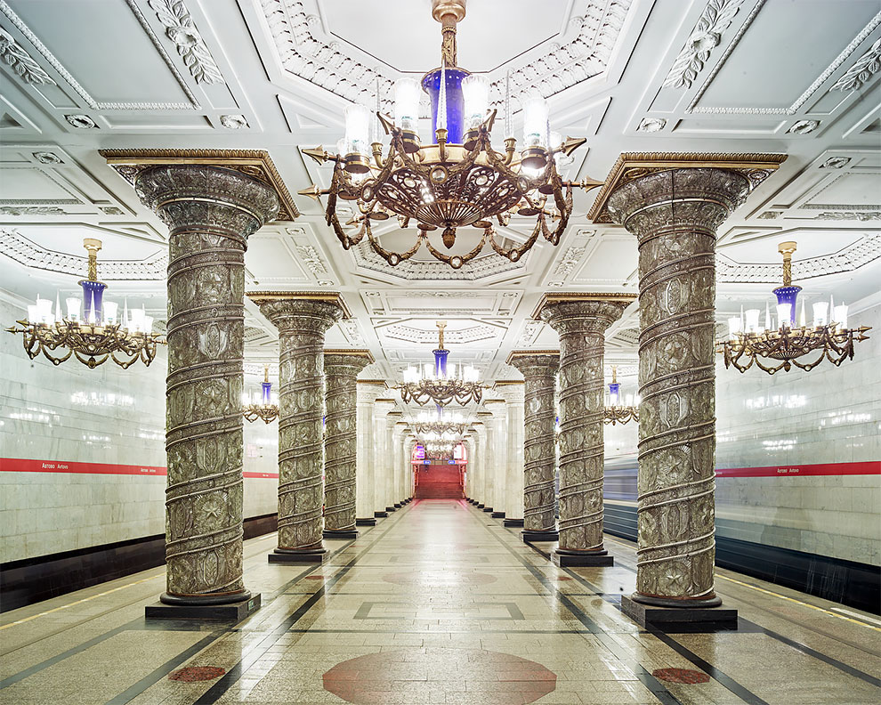 Photography_Moscow_Stunning_Underground_Network_David_Burdeny 11