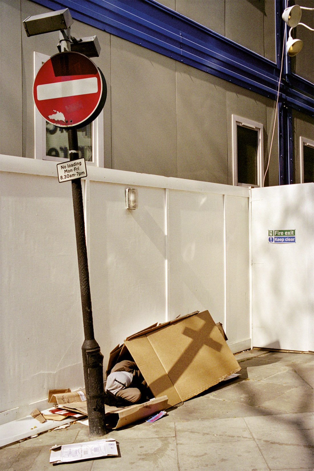 Street Photography With A Twinkling Eye By Matt Stuart