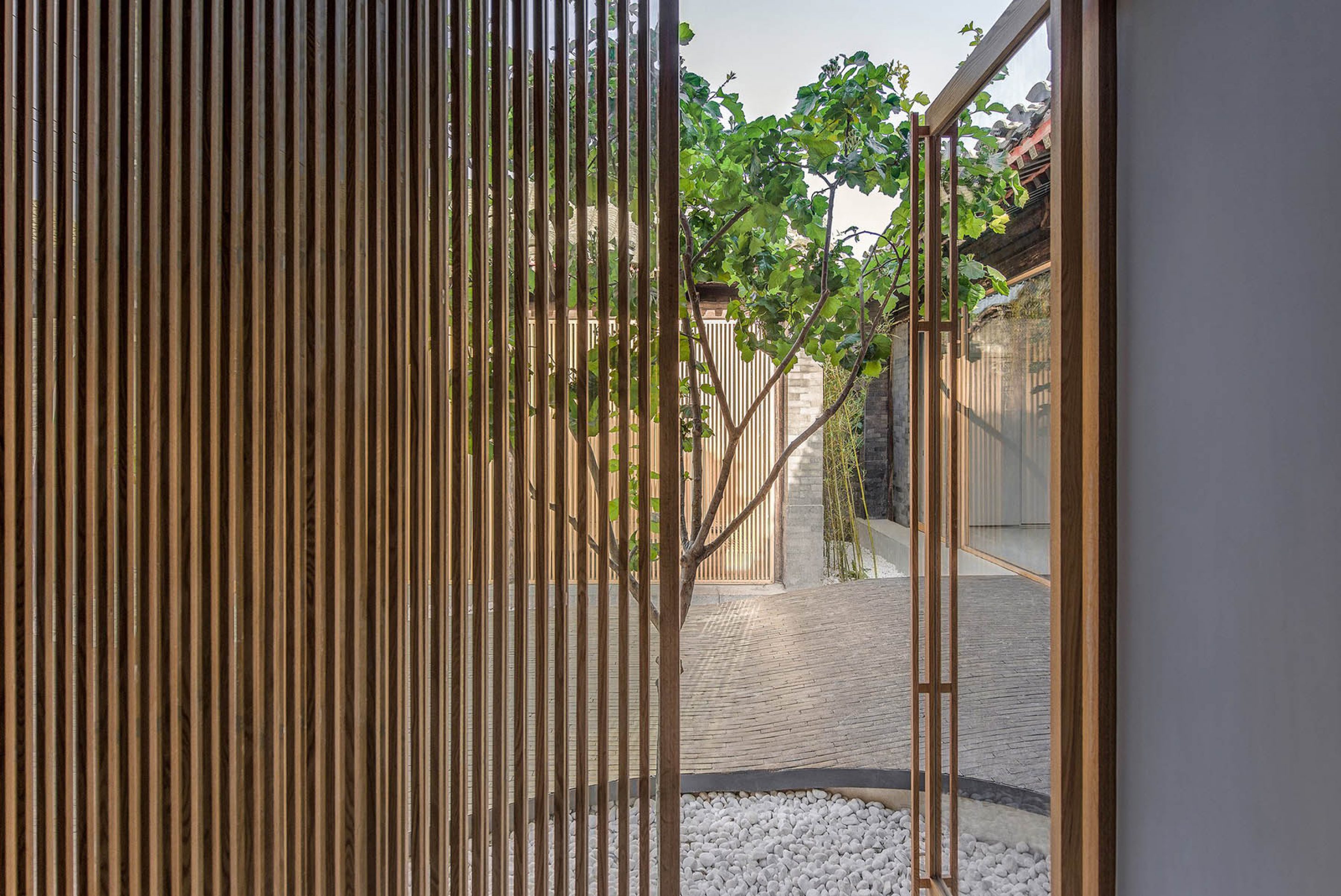 iGNANT_Arch_Studio_Twisting_Courtyard_14