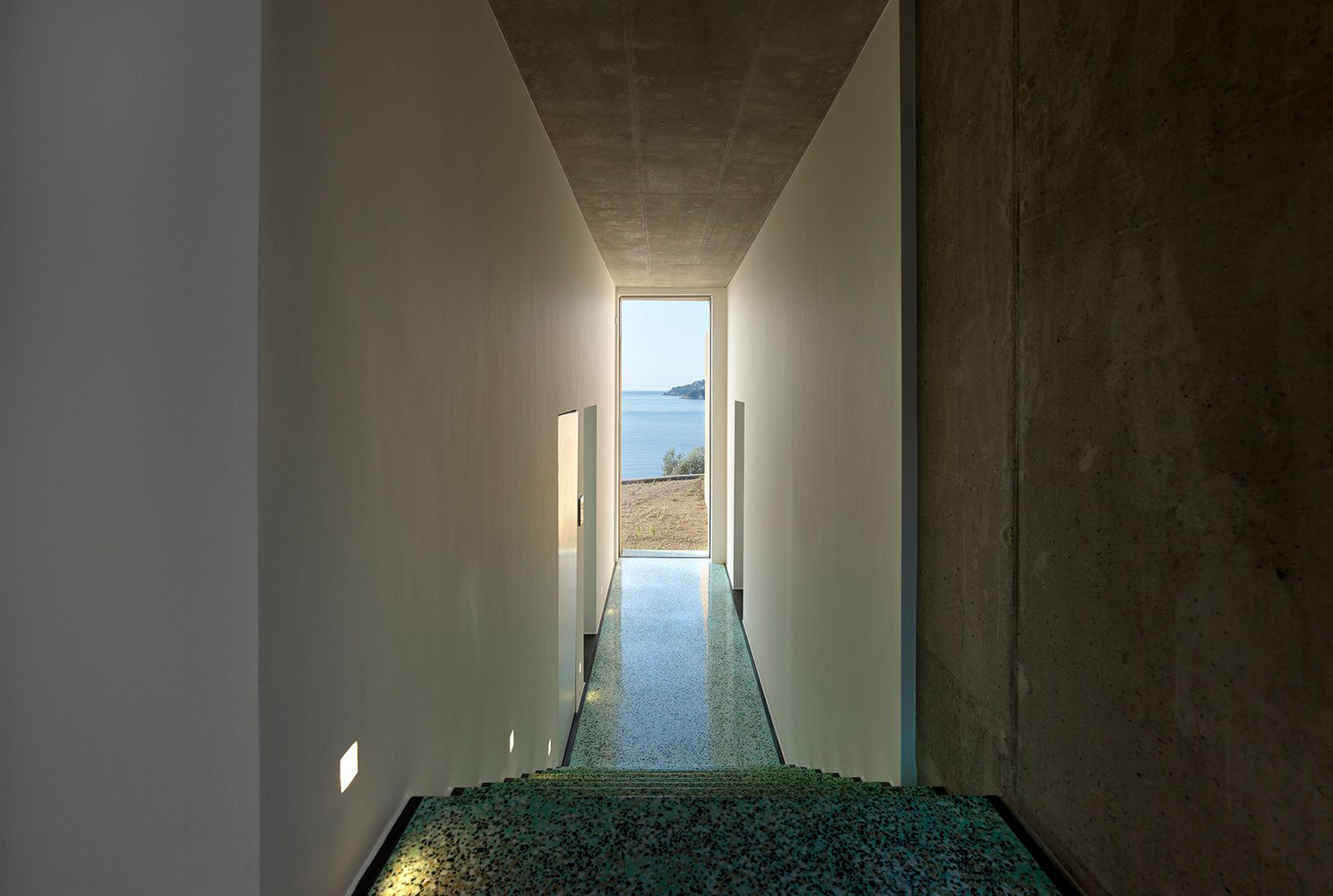 iGNANT_Architecture_Skiathos_Greece_Lydia_Xynogala_15