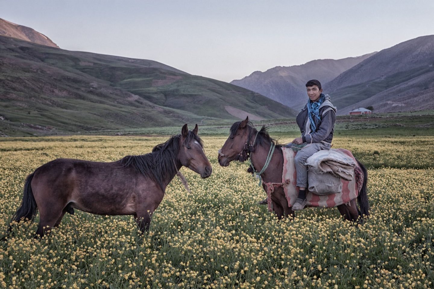 iGNANT_On_The_Road_Nadir_Bucan_Turkey_01