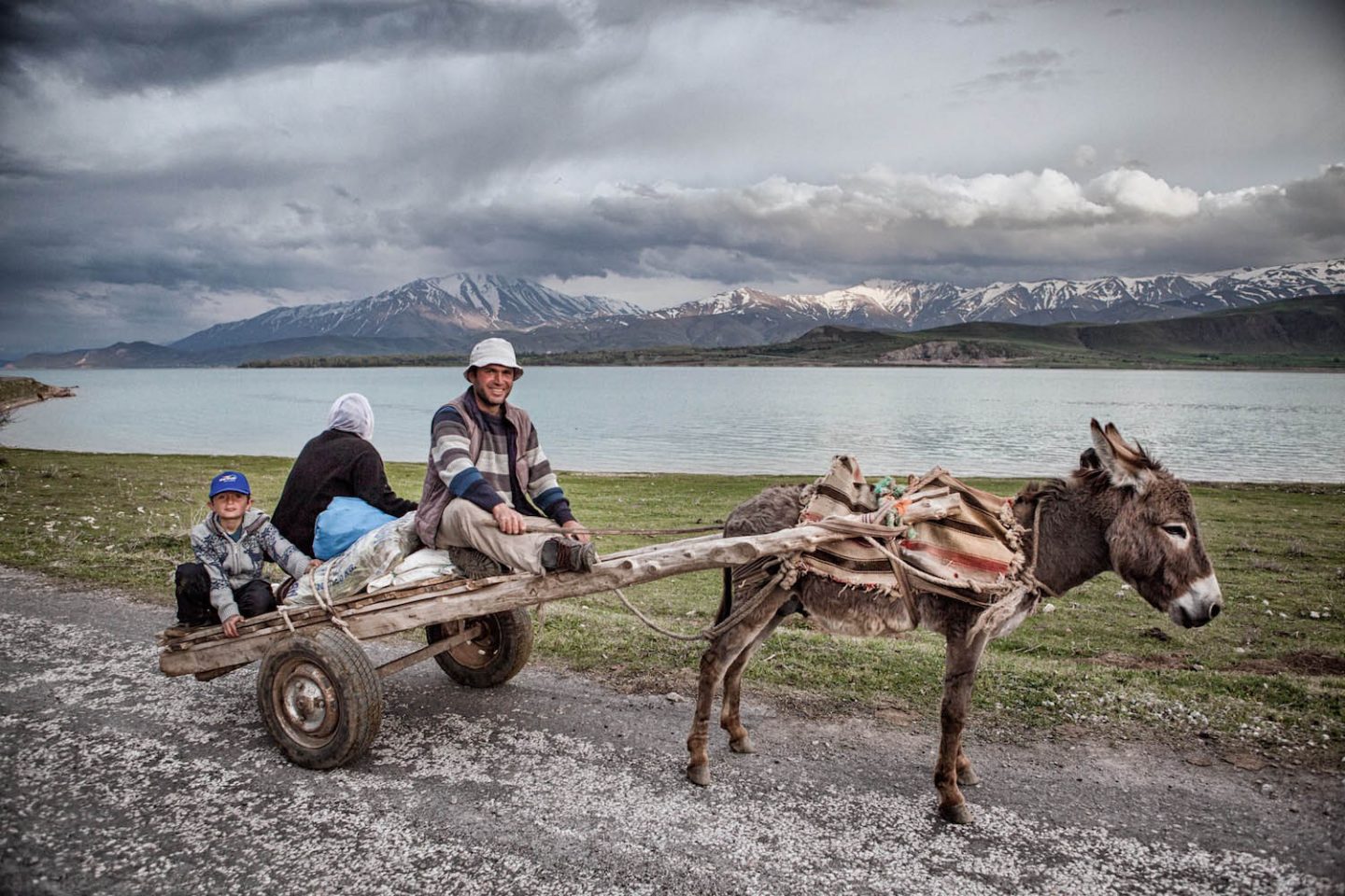 iGNANT_On_The_Road_Nadir_Bucan_Turkey_06