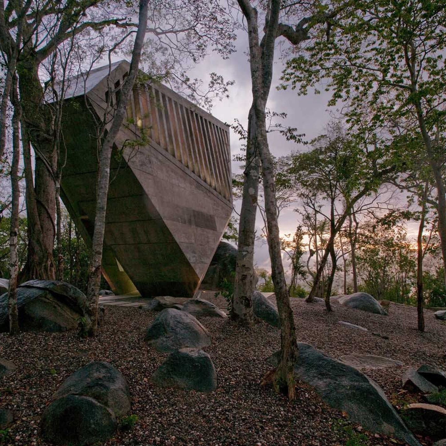 iGNANT_Architecture_Bunker_Arquitectura_Sunset_Chapel_11