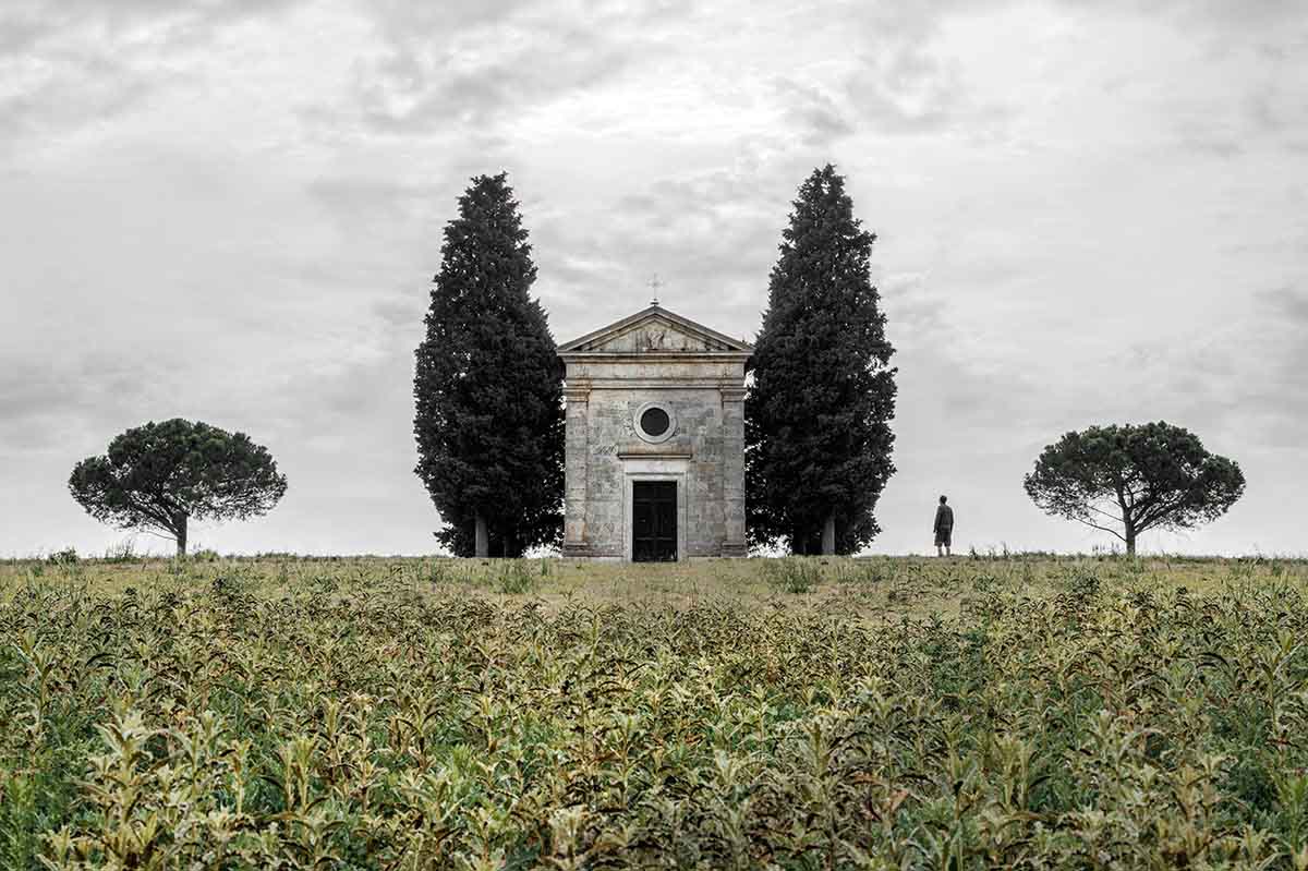 iGNANT_Photography_Troubling_Symmetry_Gustav_Willeit_1