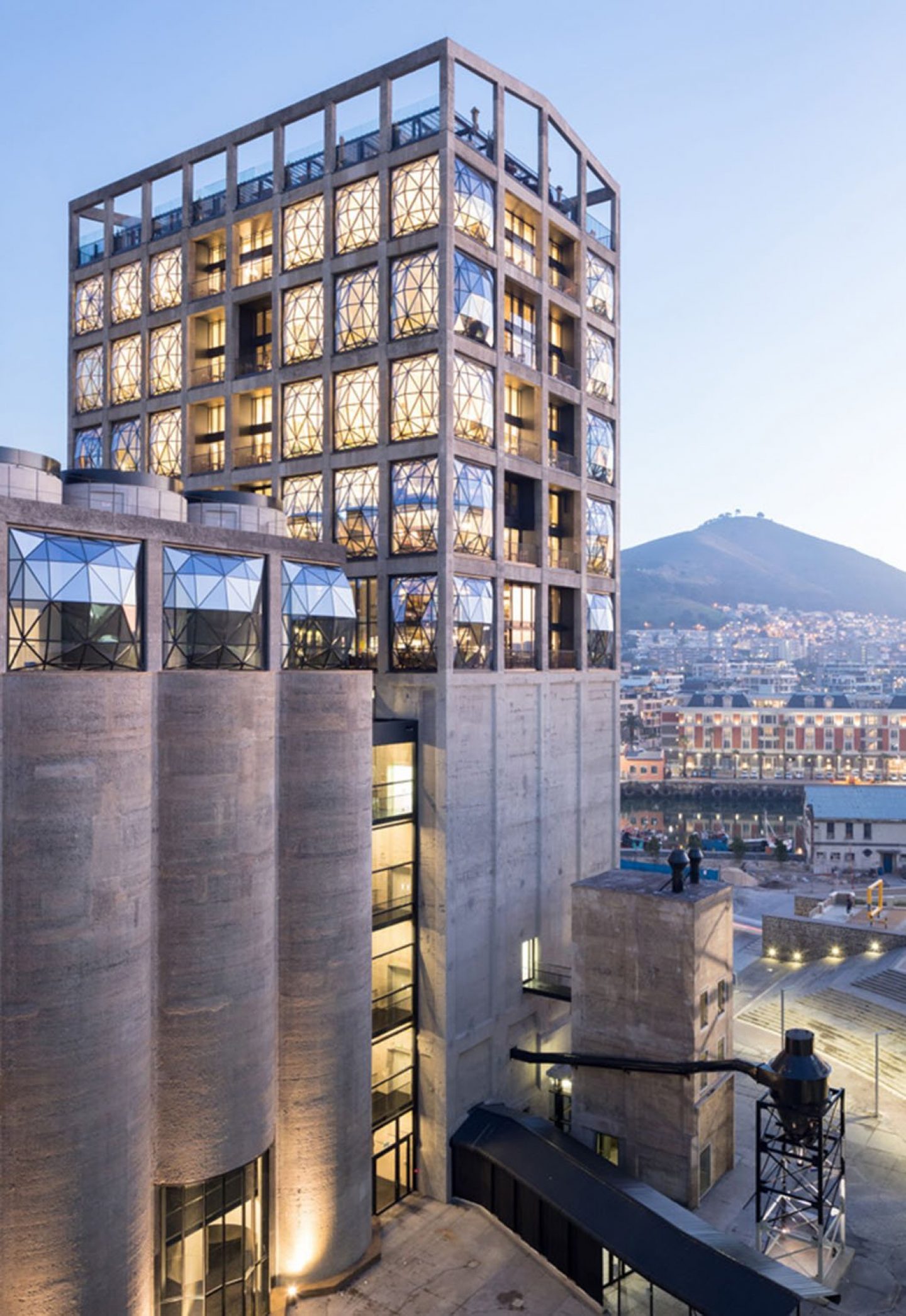 Architecture_ZeitzMuseumofContemporaryArtAfrica_HeatherwickStudio_08