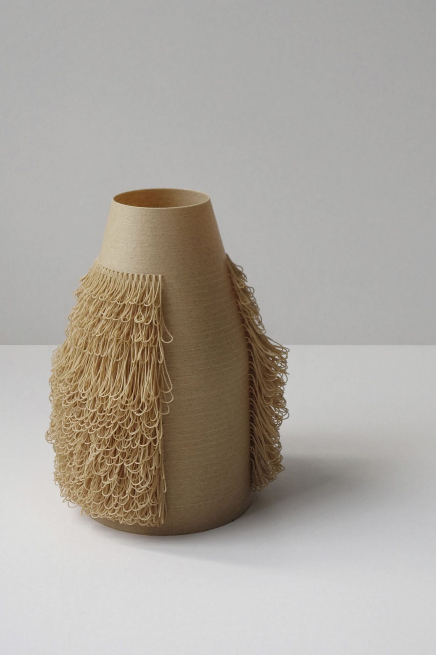 iGNANT_Design_Aybar_Poilu_Vases_2