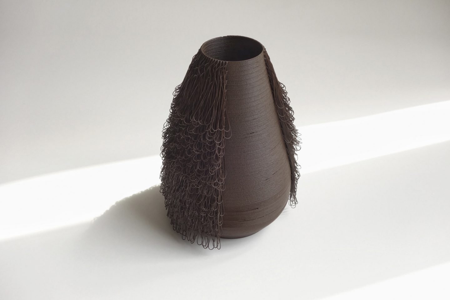 iGNANT_Design_Aybar_Poilu_Vases_7