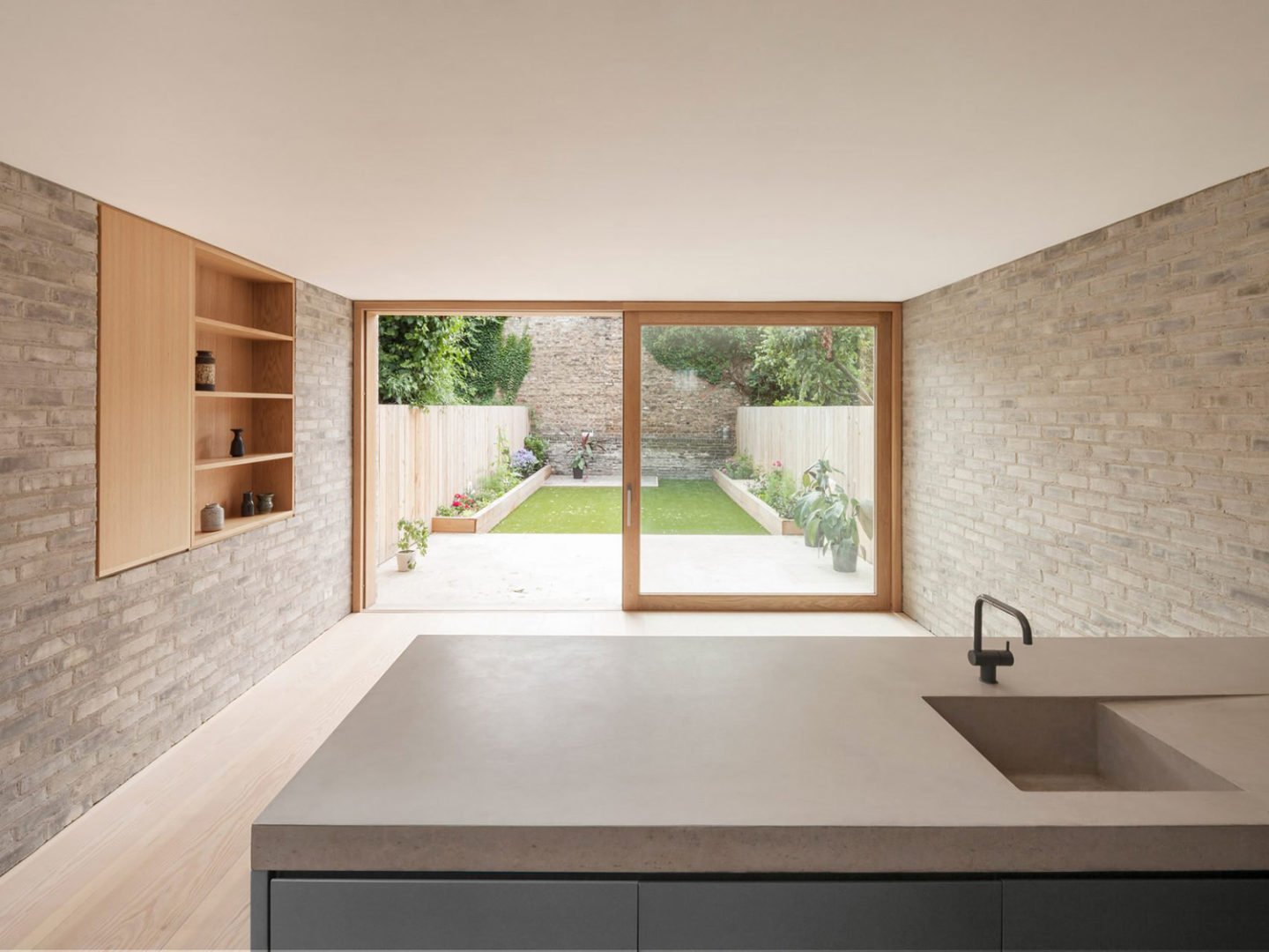 iGNANT_Architecture_AlJawad_Pike_London_Stoke_Newington_Renovation_2