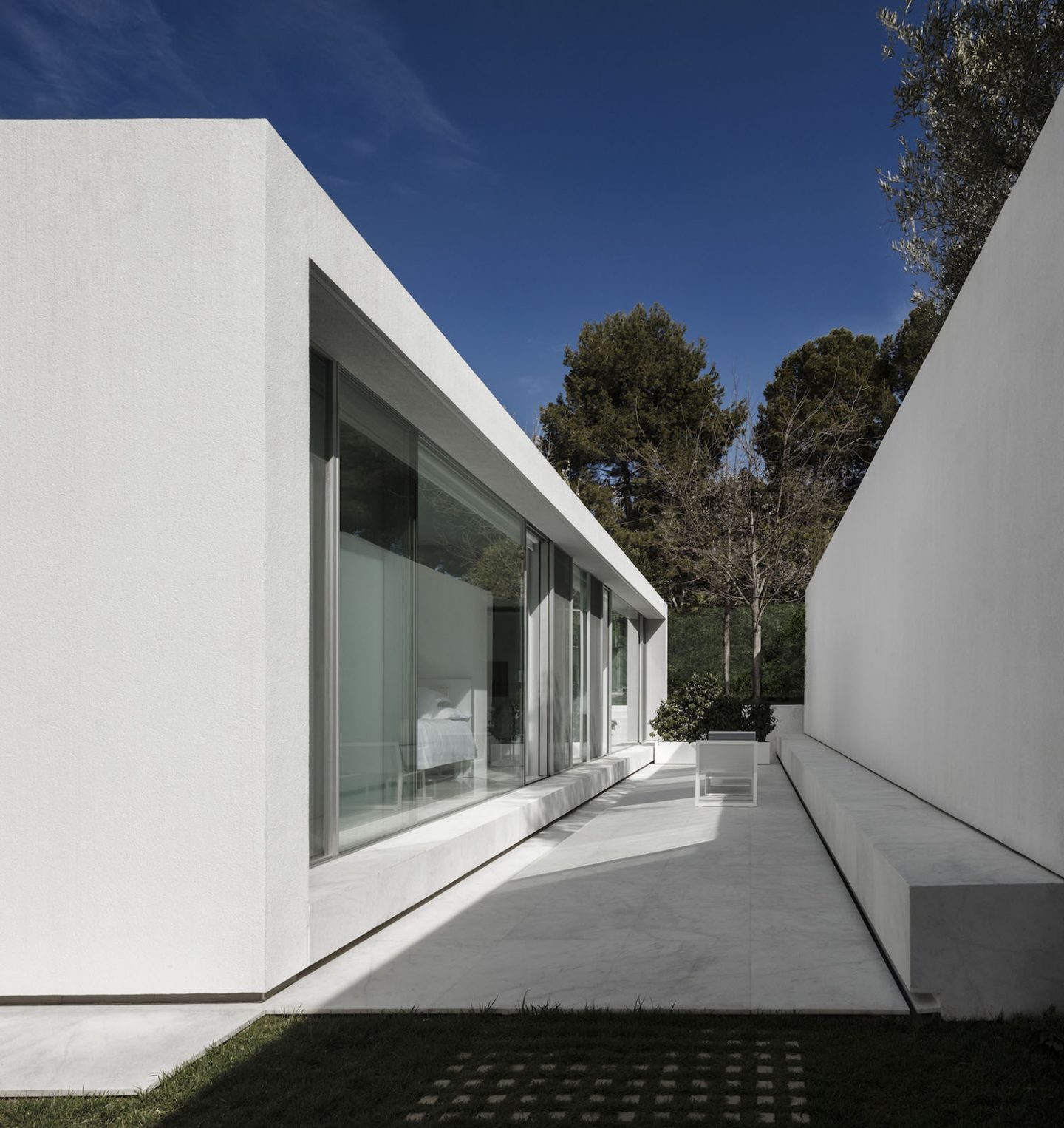 iGNANT_Architecture_Fran_Silvestre_Arquitectos_Guest_Pavilion_Valencia_10