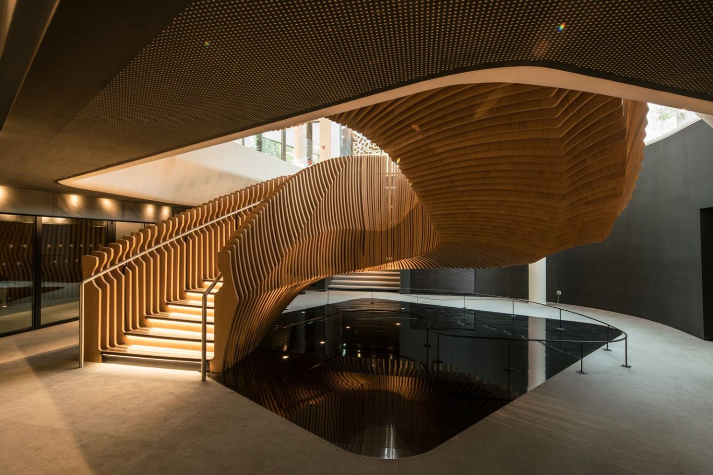 Ora Ito's Sculptural Staircase In LVMH Office - IGNANT