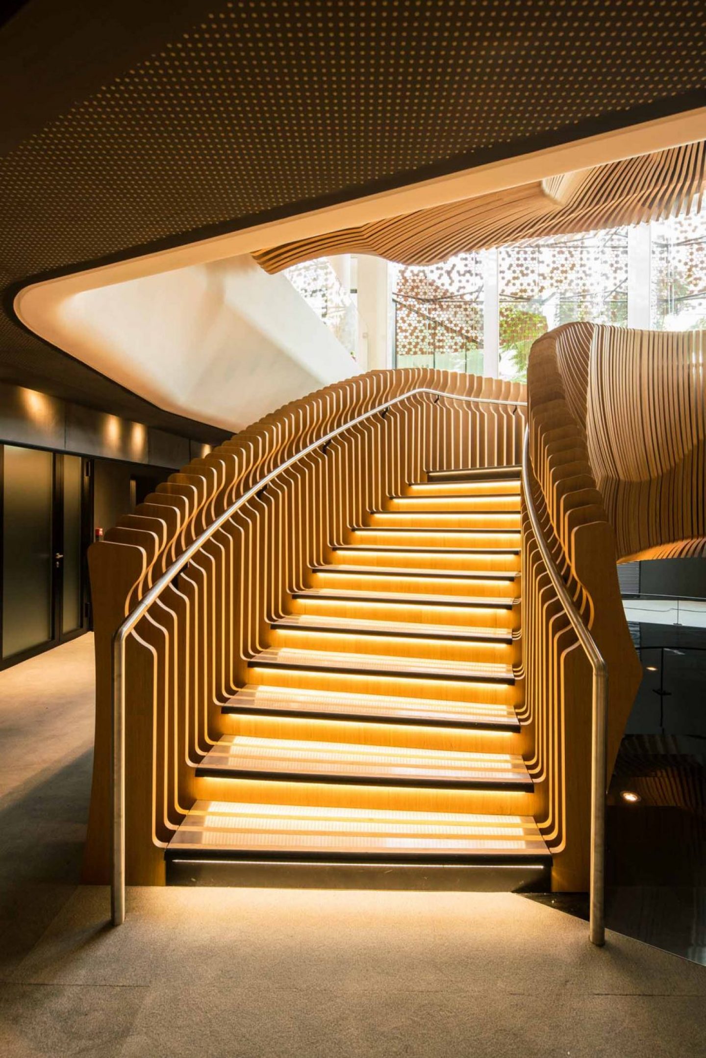 Ora Ito's Sculptural Staircase In LVMH Office - IGNANT