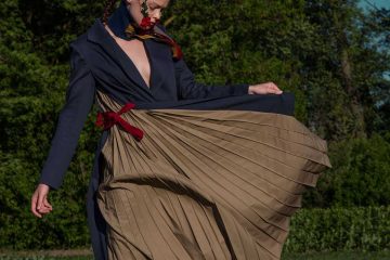 Fashion- LaraQuint-The Amish-02