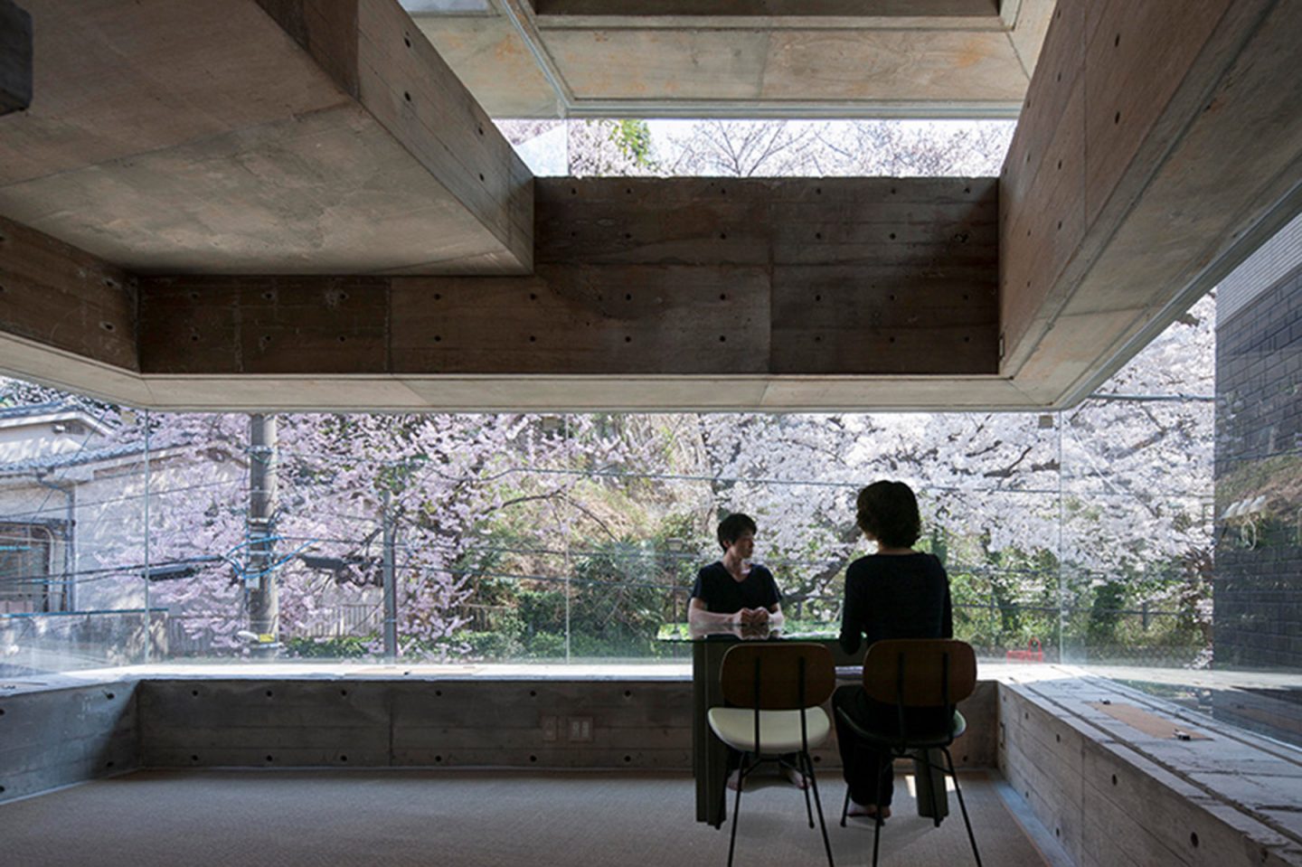 iGNANT-Architecture-Shinsuke-Fuji-Architects-Oriel-Window-House-Office-Japan-003